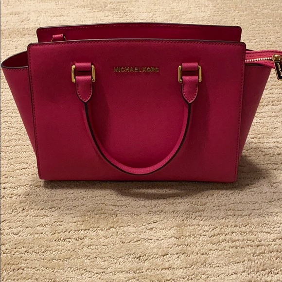 Micheal Kors Selma Purse